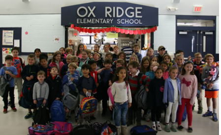 Ox Ridge School holiday giving Darien Public Schools photo 911-29-16