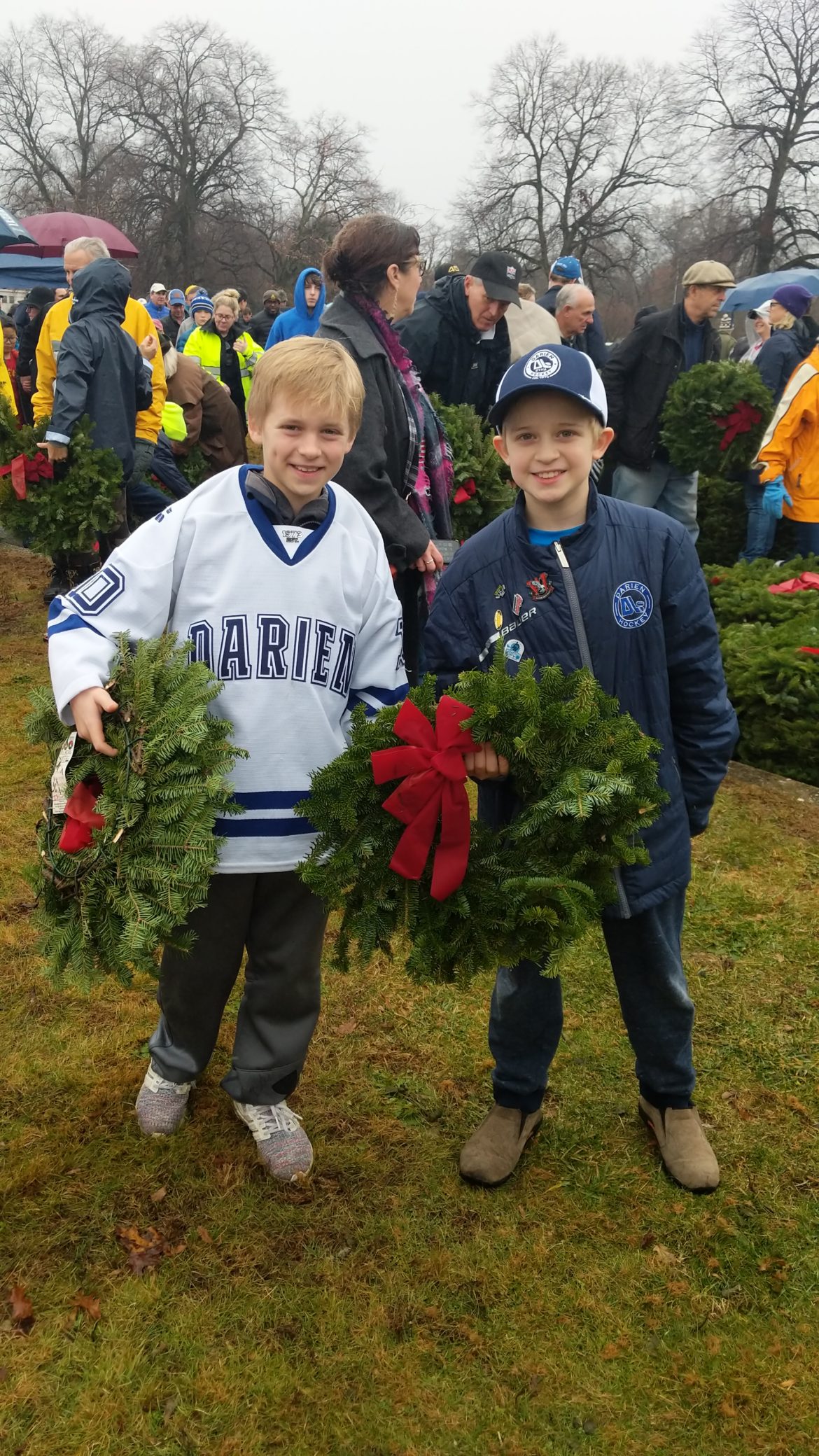 Darien Youth Hockey Association Wreaths Across America 2019 2020