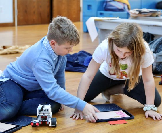 STEM Tech Summer @ Country School