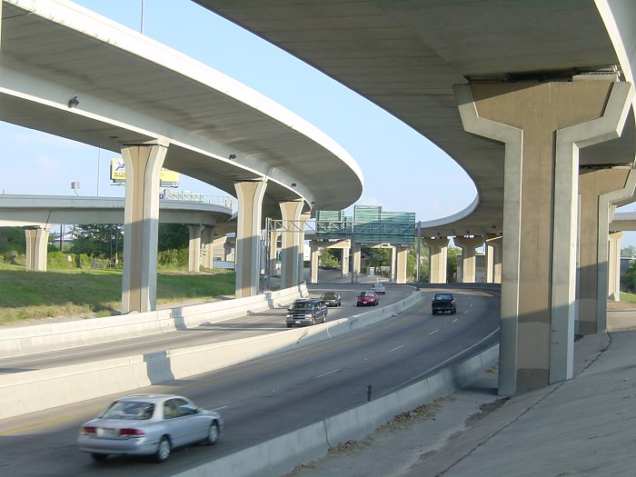 Double Decker highway Texas highway traffic solution