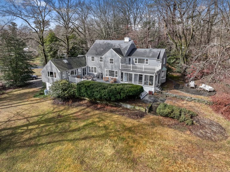 14 Driftway Lane real estate